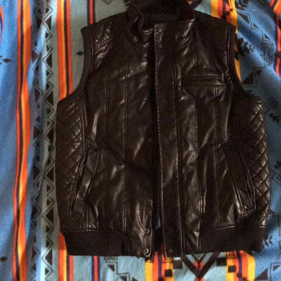 Guess black leather vest - Picture 3 of 4